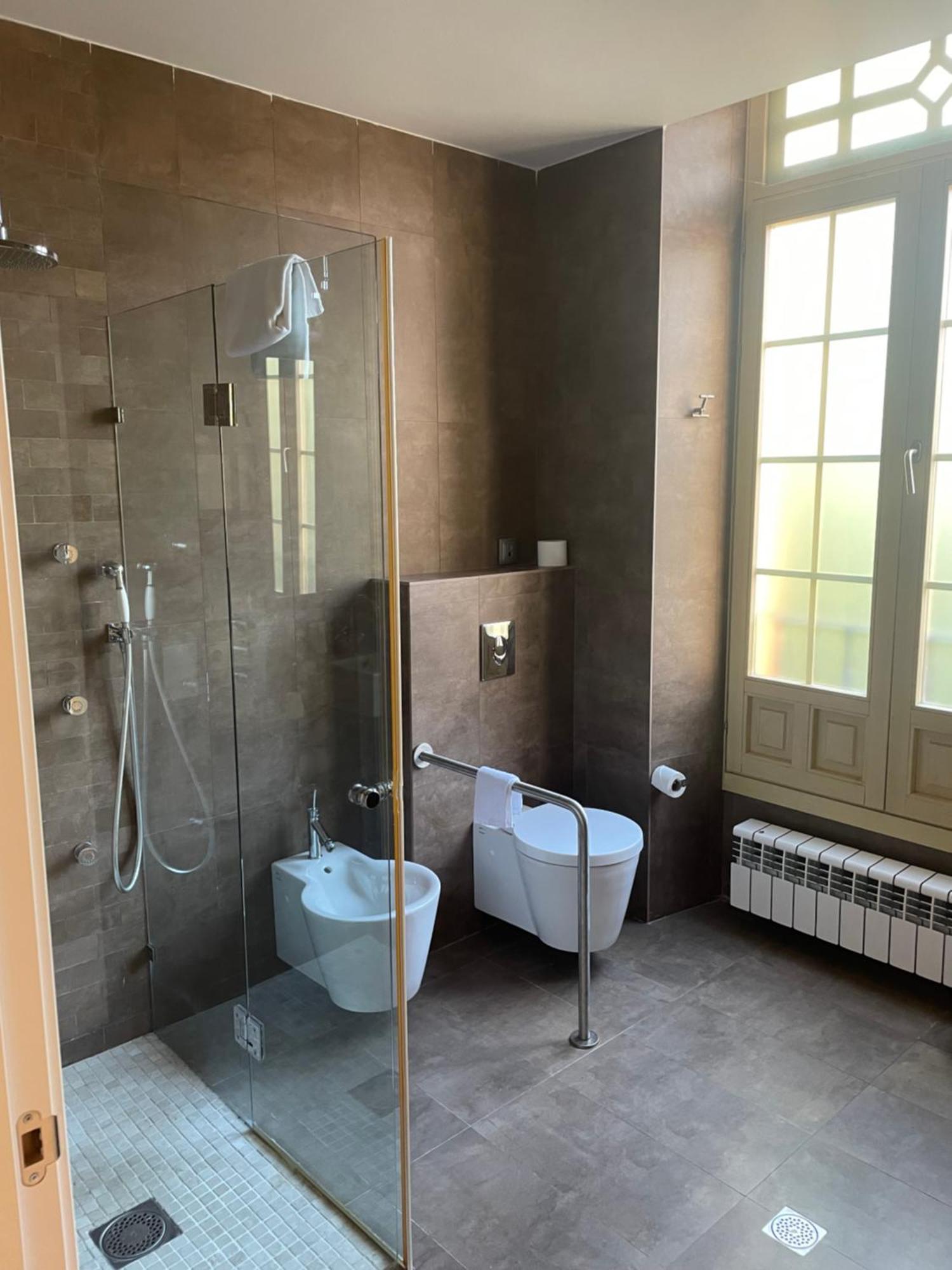 Hotel Termas Balneario Termas Pallares อลามา เด อรากอน ภายนอก รูปภาพ